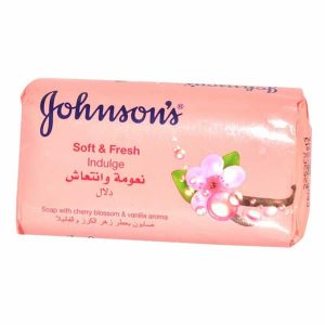 صابون جانسون Johnson’s با رایحه آلبالو و وانیل